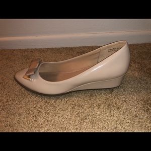 Kelly & Katie Nude Wedges